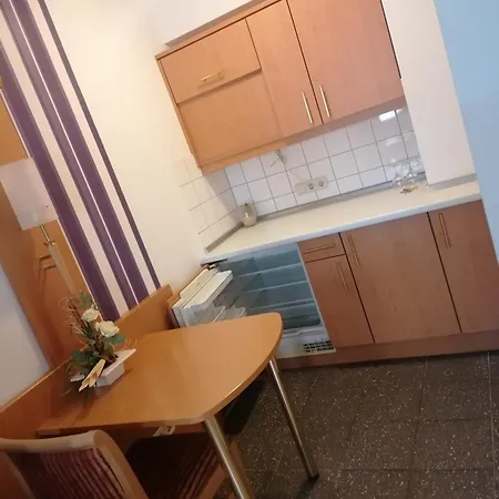 Zum Kleinen Reichstag *