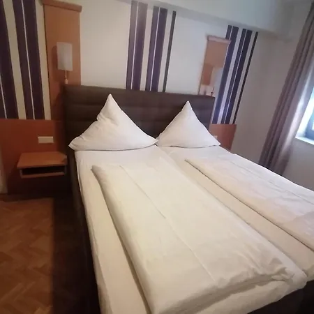 Hotel Zum Kleinen Reichstag Moers