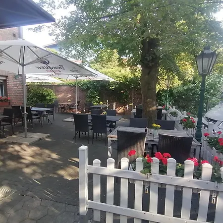 Zum Kleinen Reichstag Otel Moers