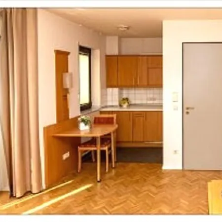 Zum Kleinen Reichstag