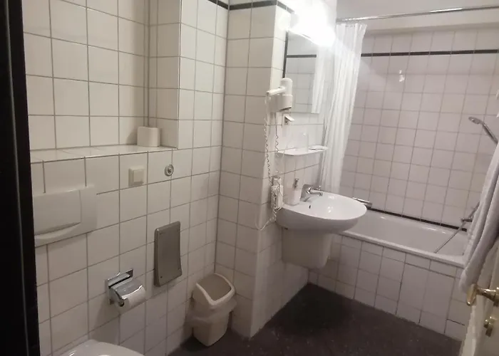 Zum Kleinen Reichstag Hotel *