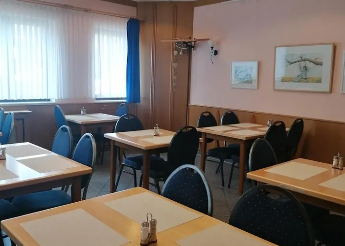 Zum Kleinen Reichstag *