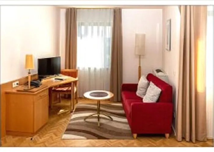 Zum Kleinen Reichstag *